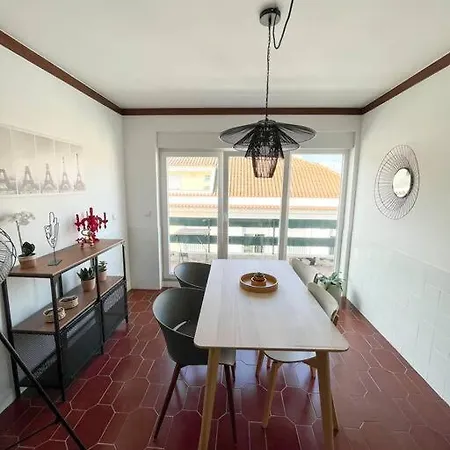 Esplanada-zona Central-perto Praias-estacionamento Gratuito 公寓 *