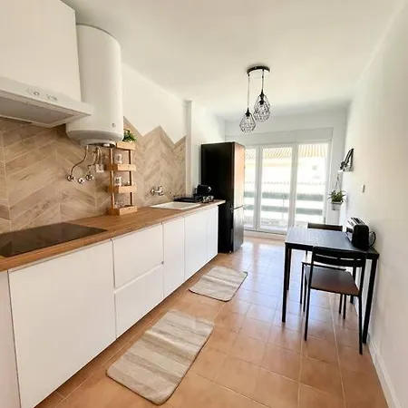 Esplanada-zona Central-perto Praias-estacionamento Gratuito * שטובל