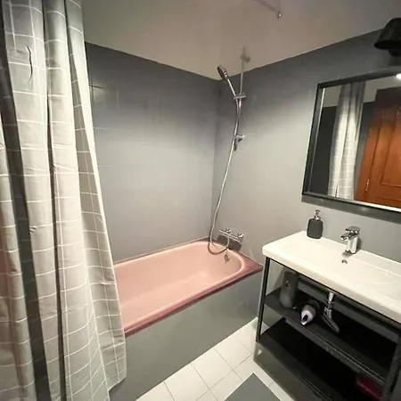 Esplanada-zona Central-perto Praias-estacionamento Gratuito *