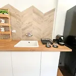 Esplanada-zona Central-perto Praias-estacionamento Gratuito Apartment Setubal
