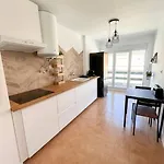 Esplanada-zona Central-perto Praias-estacionamento Gratuito Appartamento *
