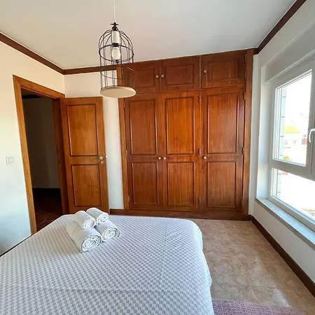 Esplanada-zona Central-perto Praias-estacionamento Gratuito Apartment Setubal