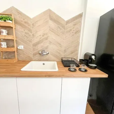 Esplanada-zona Central-perto Praias-estacionamento Gratuito Apartamento Setúbal