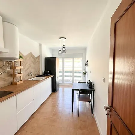Apartamento Esplanada-zona Central-perto Praias-estacionamento Gratuito