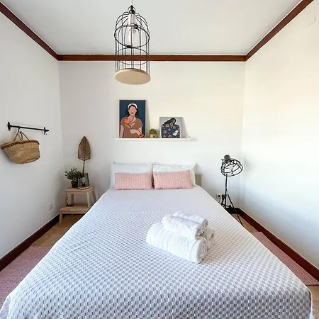 Esplanada-zona Central-perto Praias-estacionamento Gratuito Setúbal