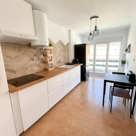 Esplanada-zona Central-perto Praias-estacionamento Gratuito Apartamento *