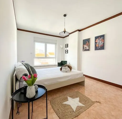 Esplanada-zona Central-perto Praias-estacionamento Gratuito * Setúbal