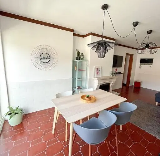 Esplanada-zona Central-perto Praias-estacionamento Gratuito Apartman Setúbal